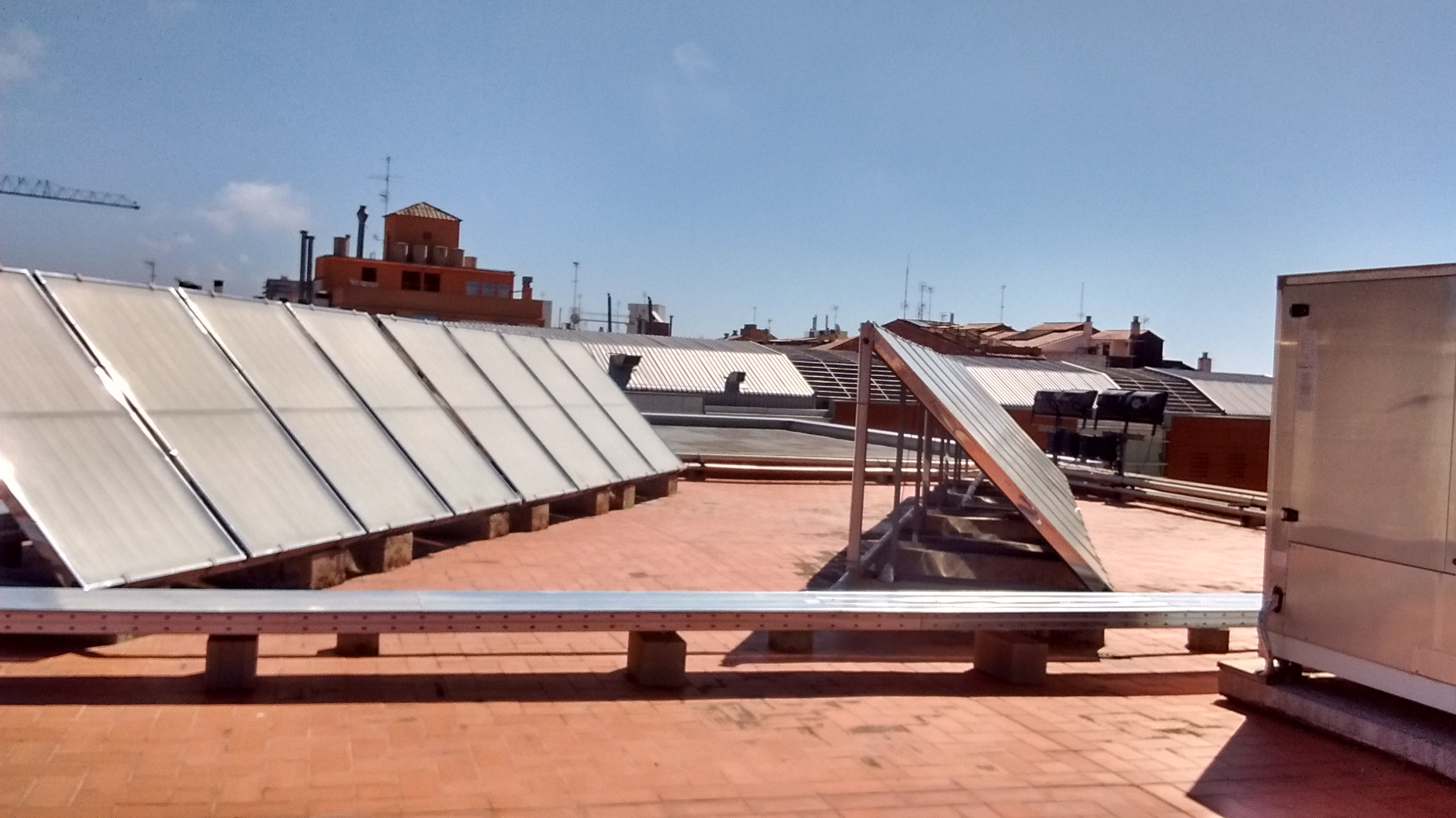 https://www.advanticsys.com/wp-content/uploads/2020/11/EscuelaP-rooftop.jpg