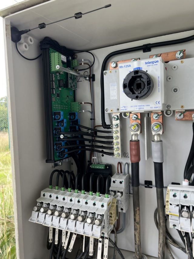 Wireless String Combiner box